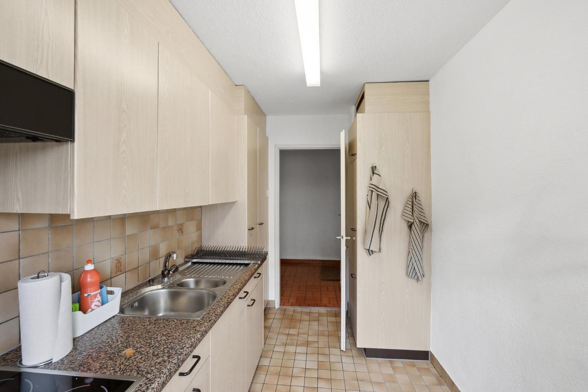 Cozy 2 Bedroom Apartment In Zurigo Esterno foto