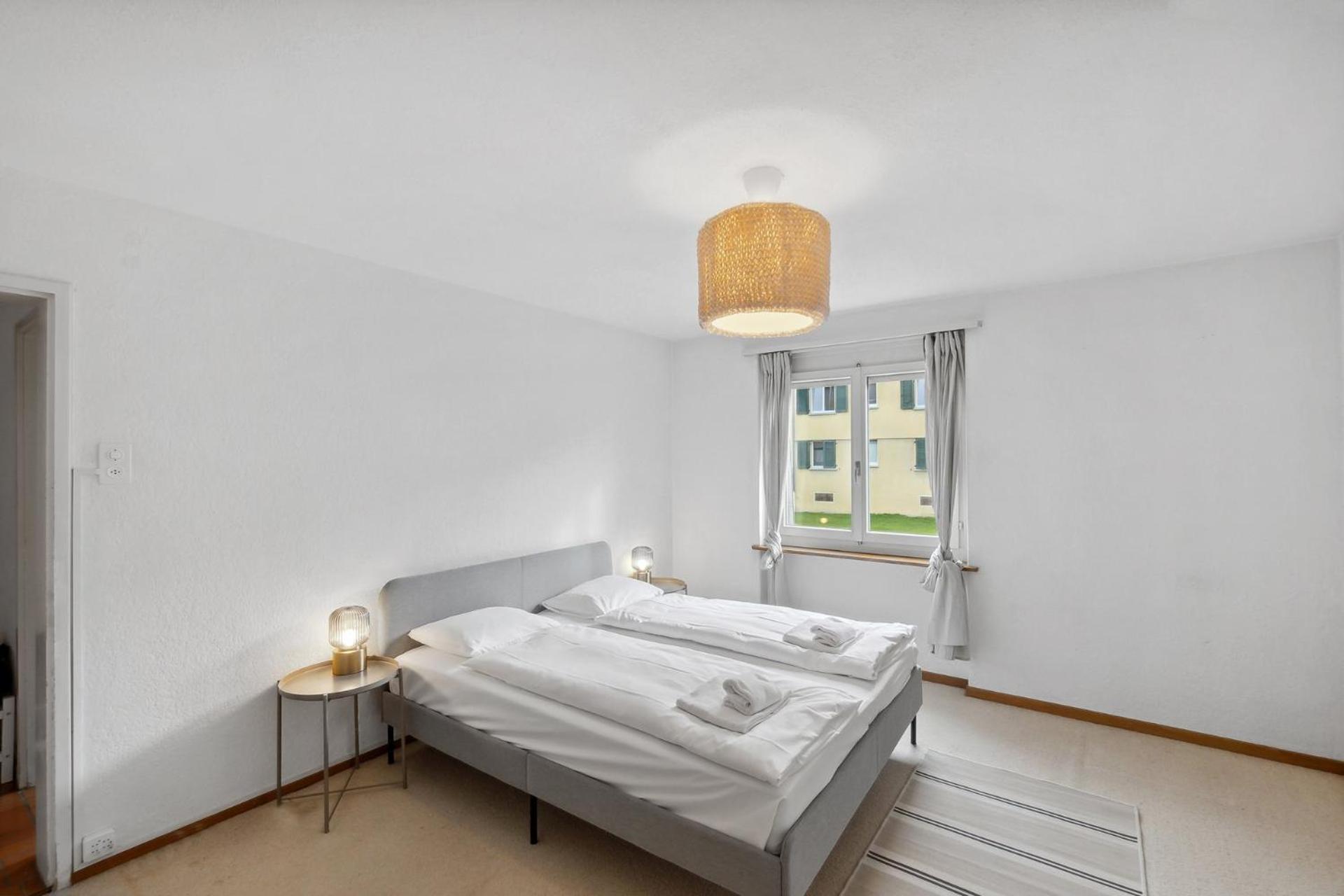 Cozy 2 Bedroom Apartment In Zurigo Esterno foto
